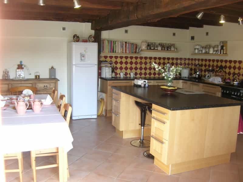 Rumah di Recurt, Occitanie 10218514