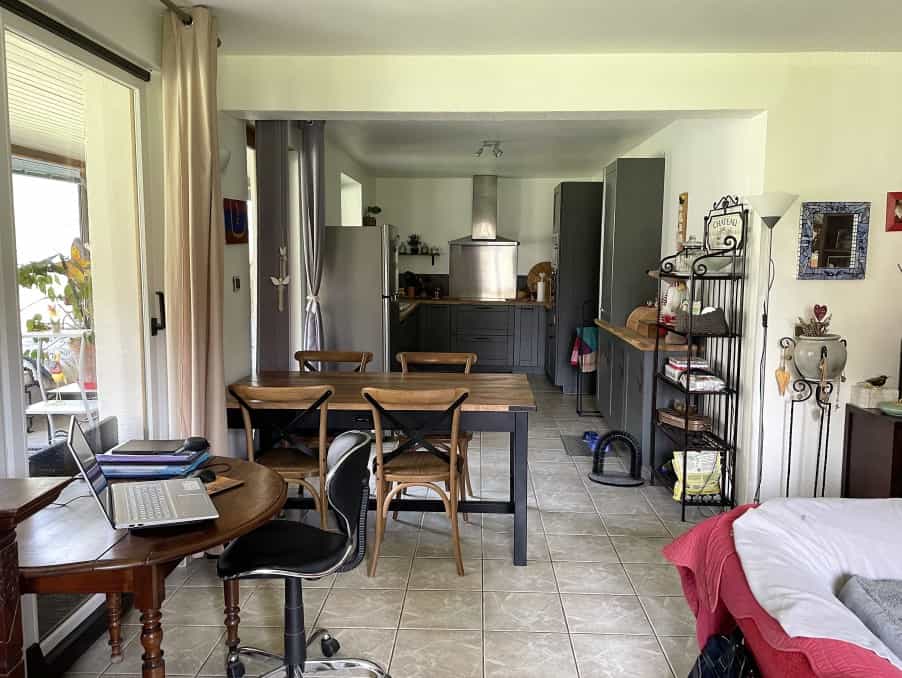 σπίτι σε Belves, Nouvelle-Aquitaine 10218653