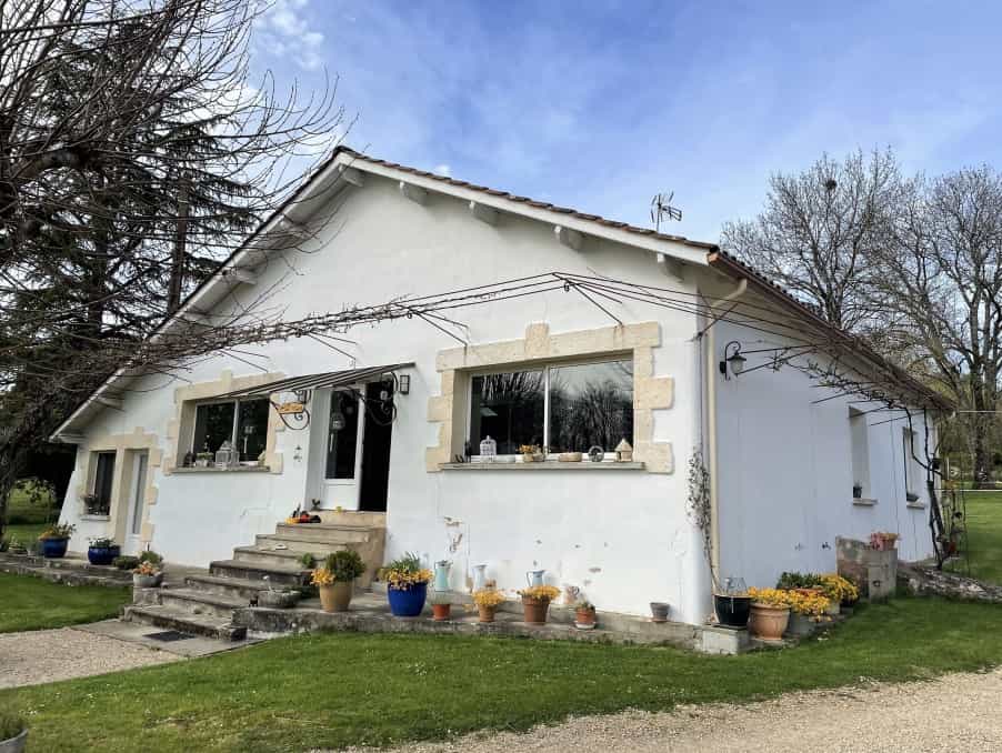 Dom w Monpazier, Nouvelle-Aquitaine 10218670