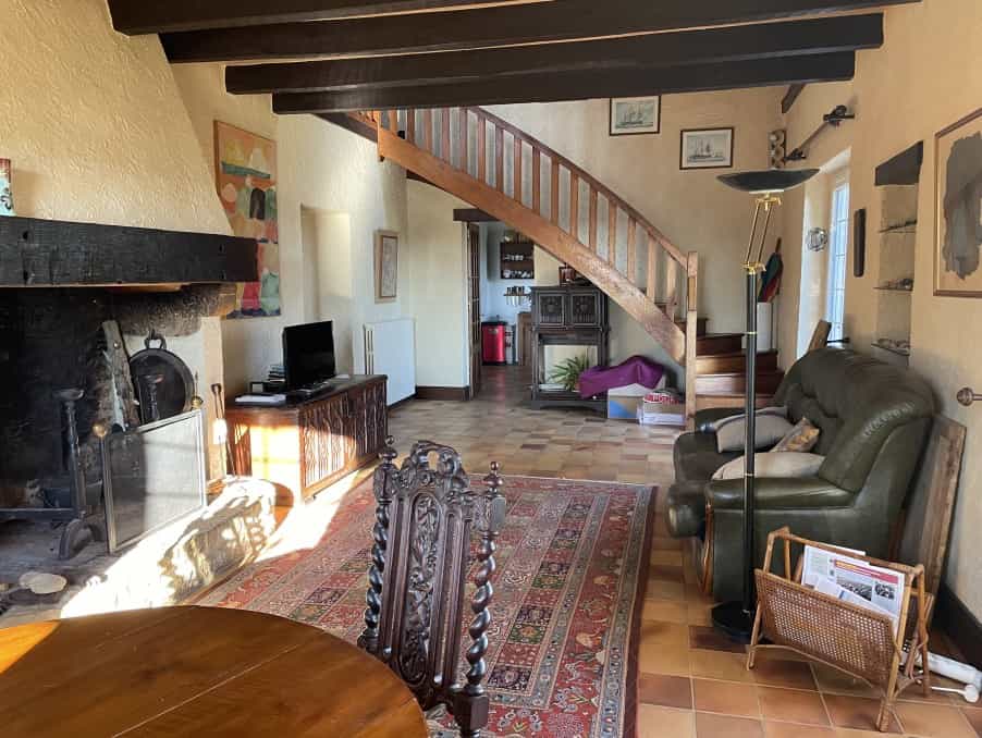 House in Marsales, Nouvelle-Aquitaine 10218696