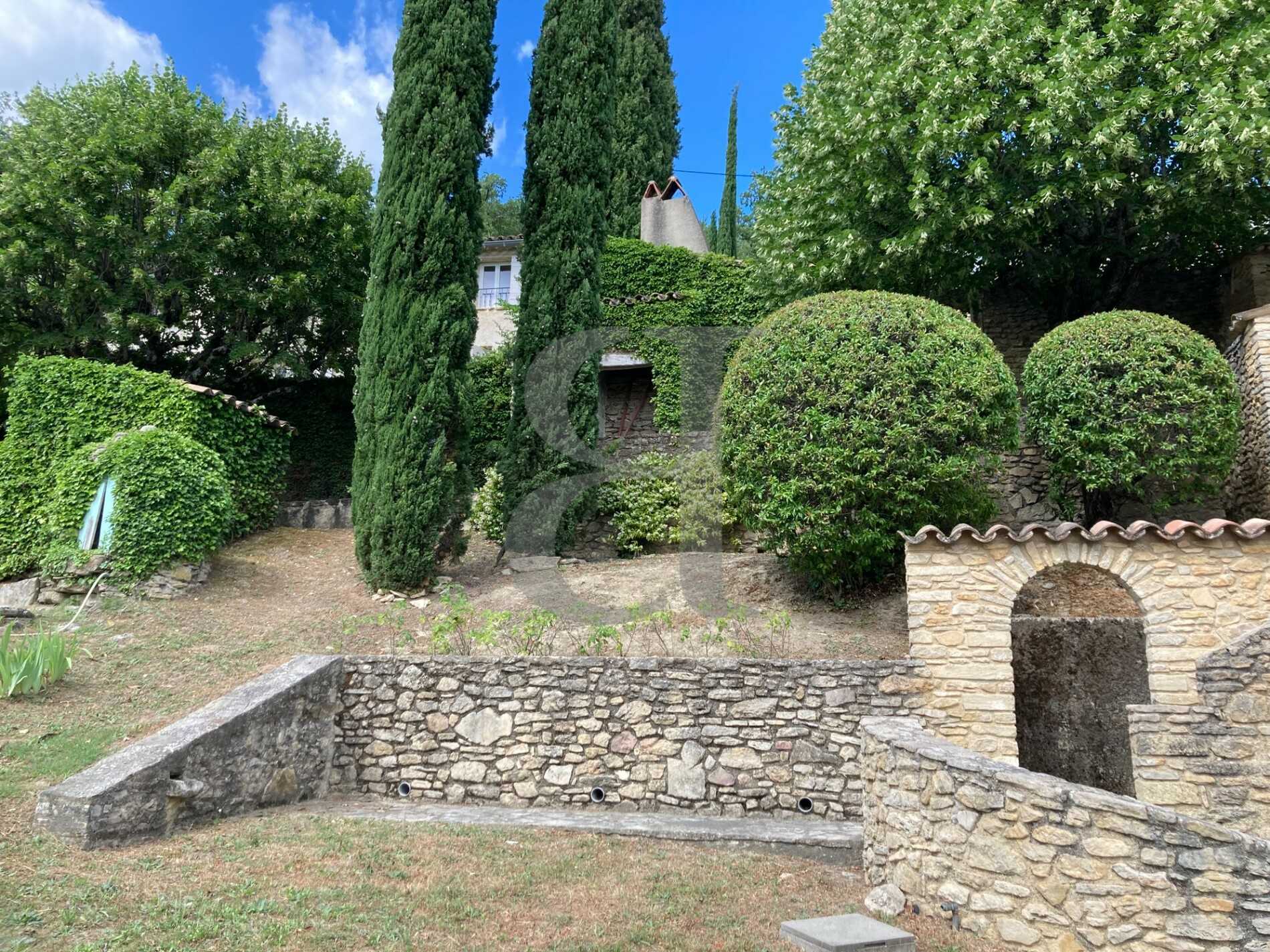 Huis in Vaison-la-Romaine, Provence-Alpes-Côte d'Azur 10218698