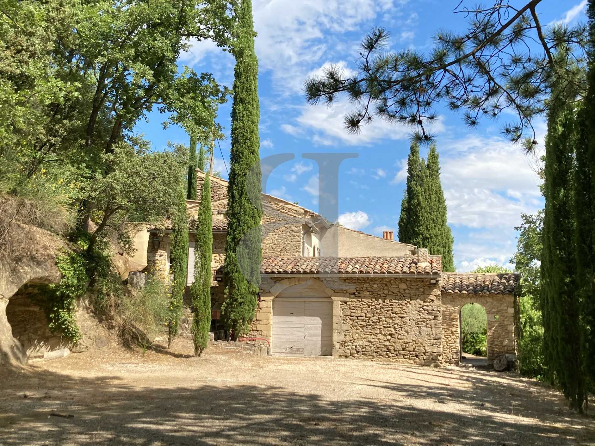 Talo sisään Vaison-la-Romaine, Provence-Alpes-Cote d'Azur 10218698
