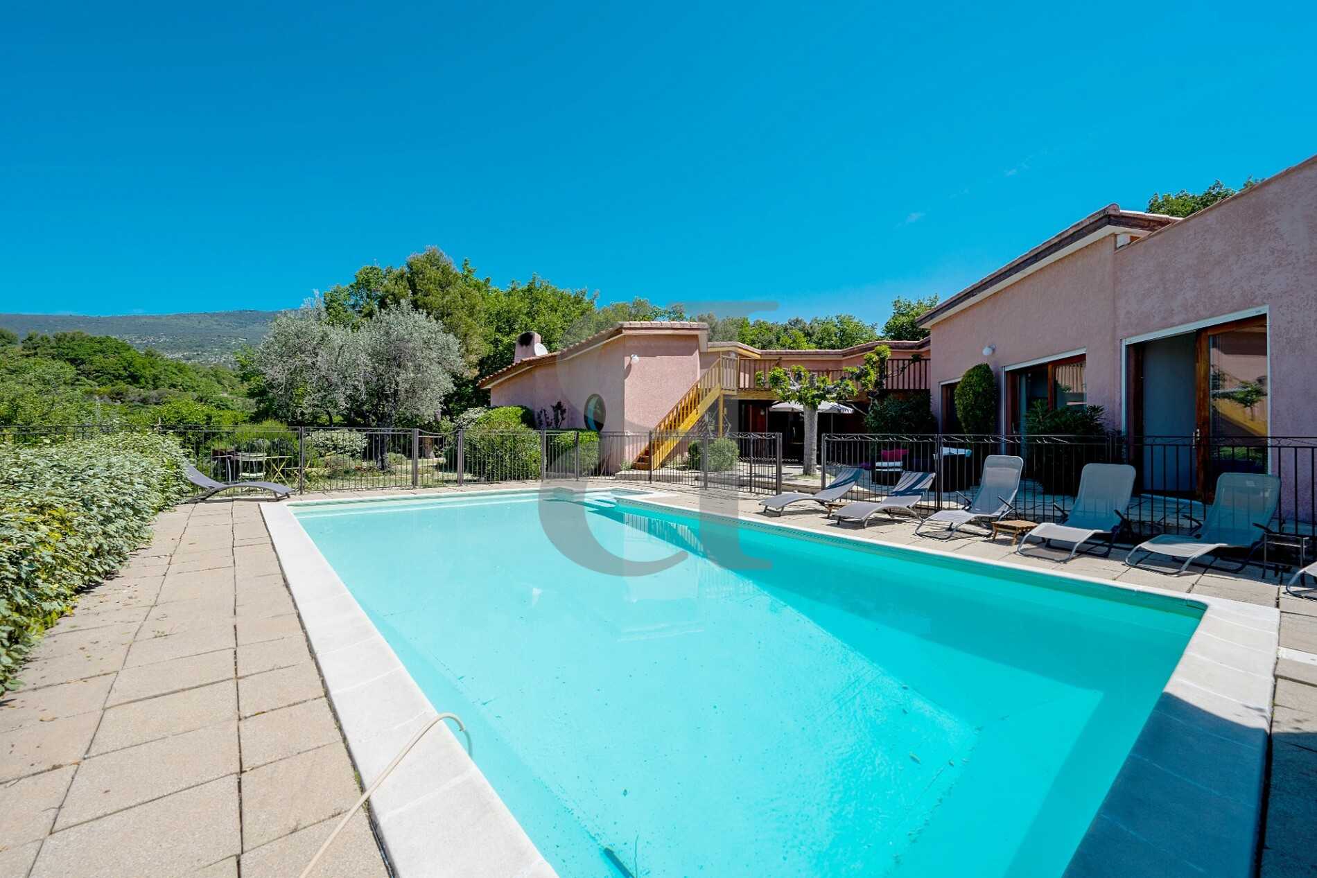 Rumah di Badui, Provence-Alpes-Cote d'Azur 10218715