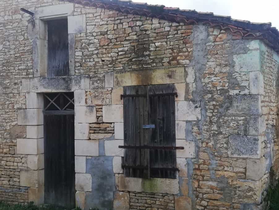Будинок в Agris, Nouvelle-Aquitaine 10218792