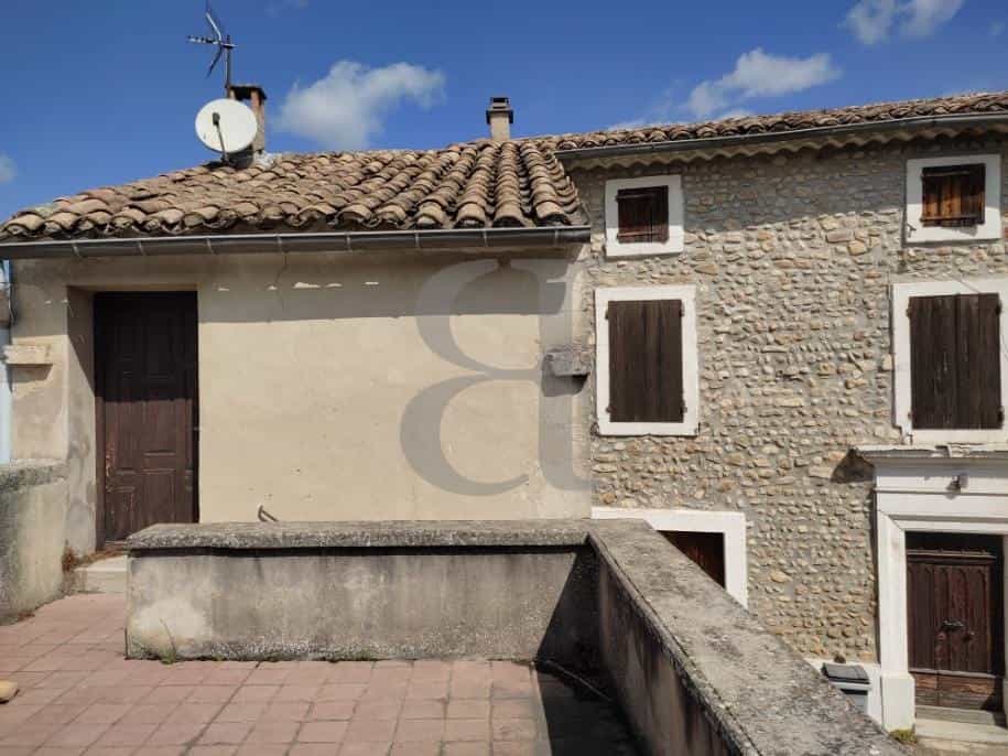 Hus i Valreas, Provence-Alpes-Cote d'Azur 10219024