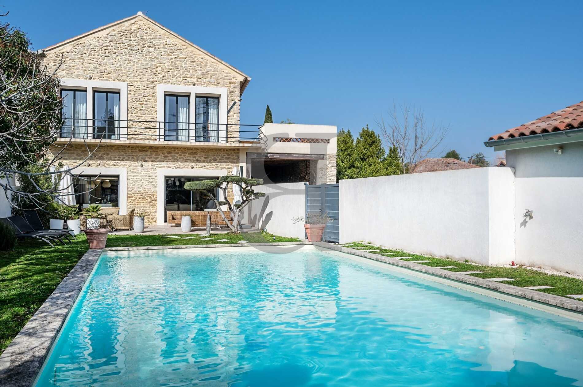 Rumah di L'Isle-sur-la-Sorgue, Provence-Alpes-Cote d'Azur 10219034