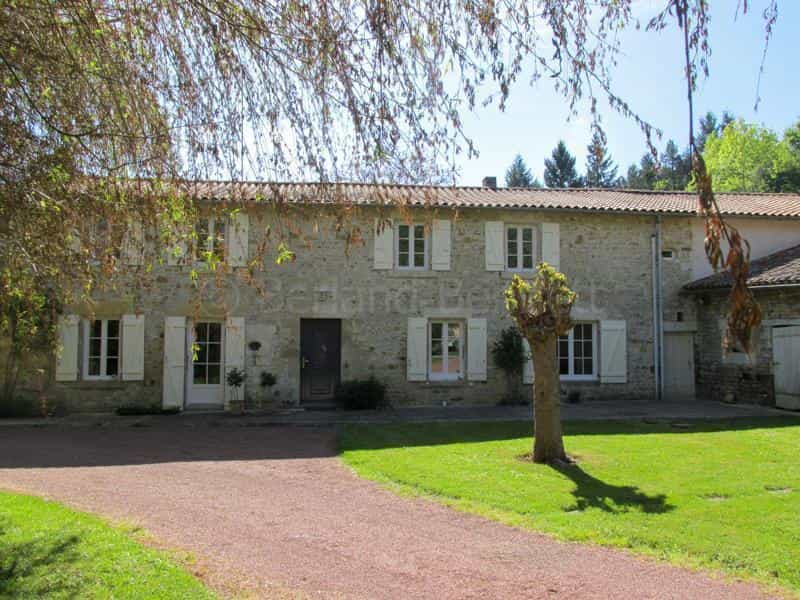 Hus i Celles-sur-Belle, Nouvelle-Aquitaine 10219148