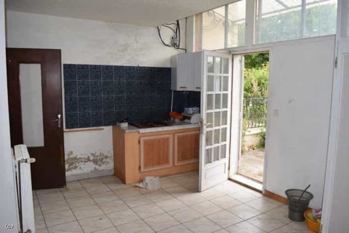 Dom w Ruffec, Nouvelle-Aquitaine 10219290