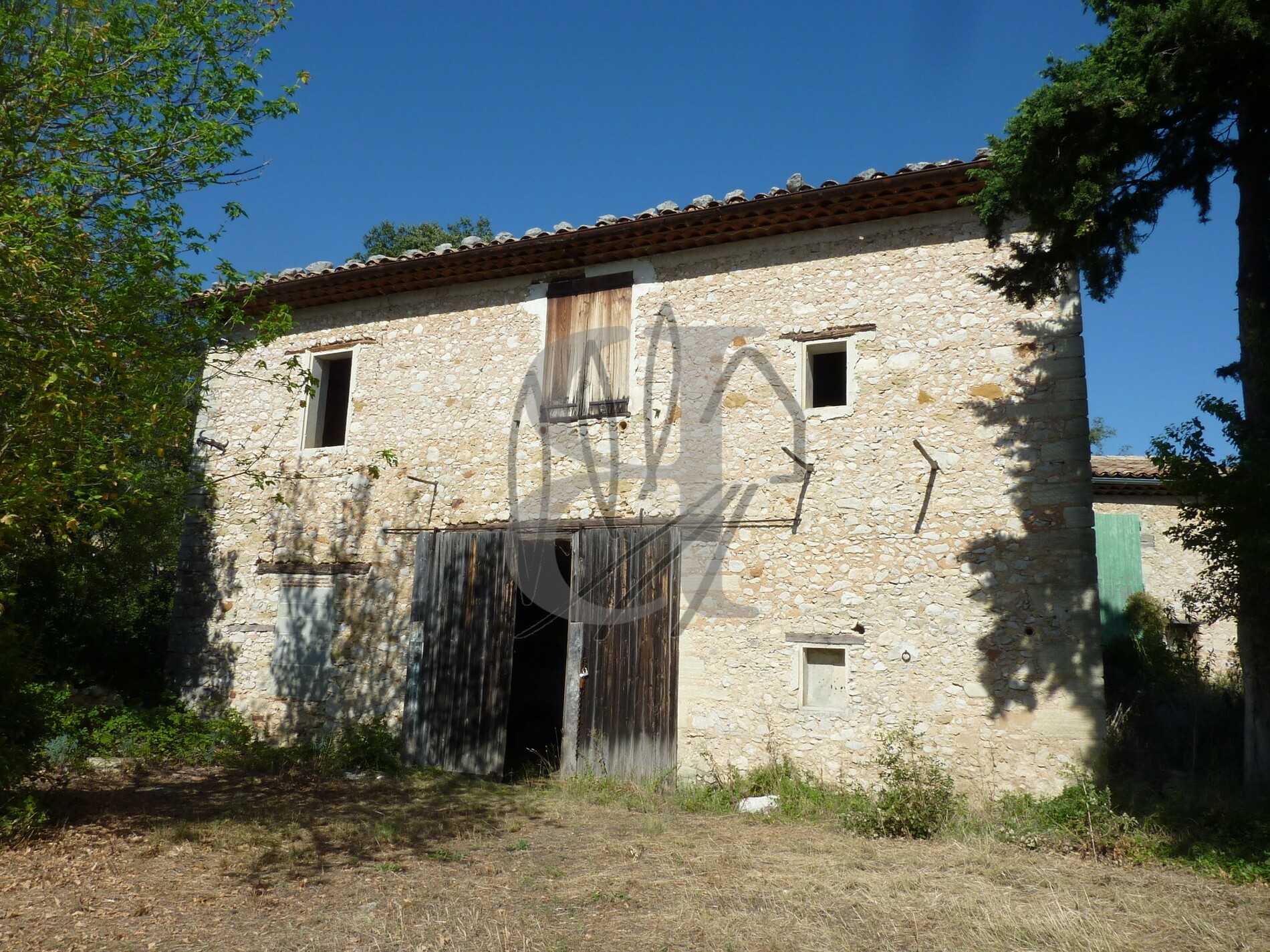 房子 在 Bédoin, Provence-Alpes-Côte d'Azur 10219303