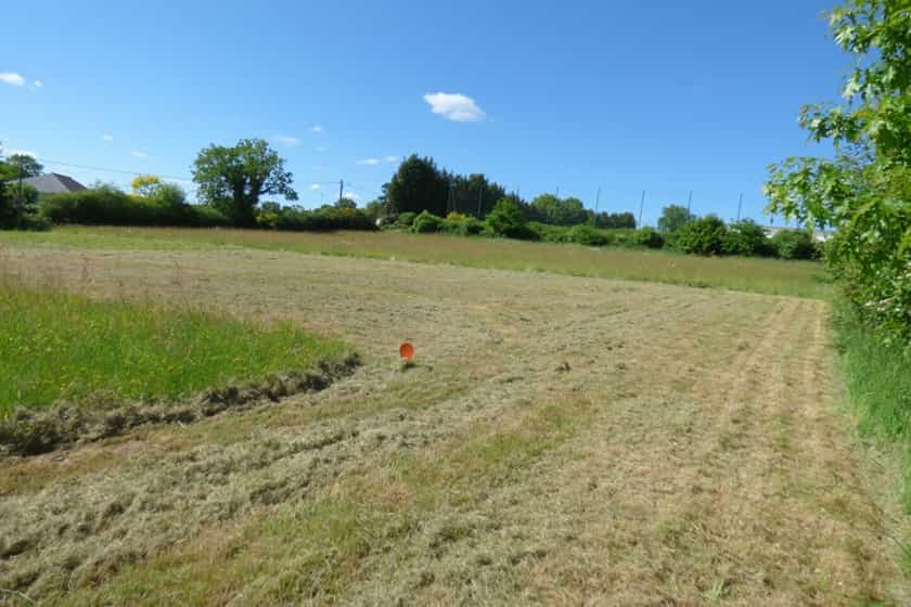 Land in Saint-Marcel, Brittany 10219460