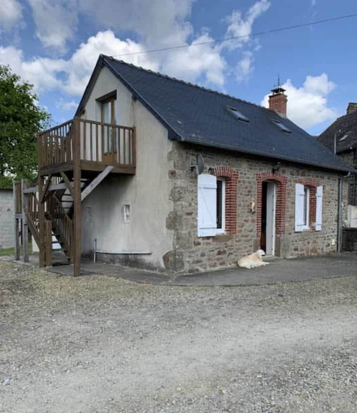 casa en Ambrières-les-Vallées, Países del Loira 10219470