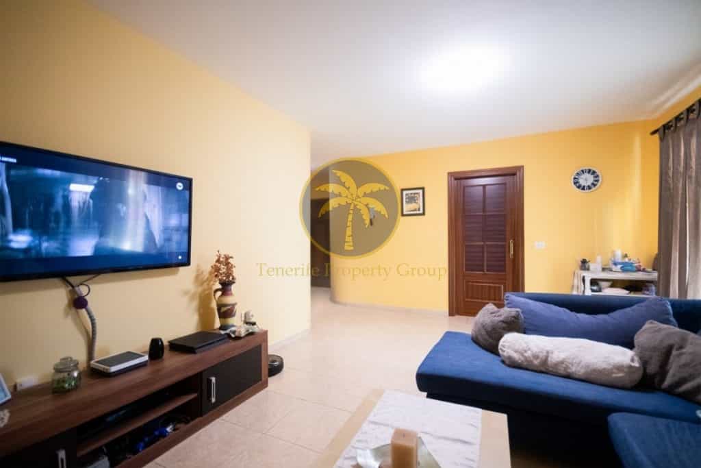 Condominium in Las Llanadas, Canary Islands 10219670