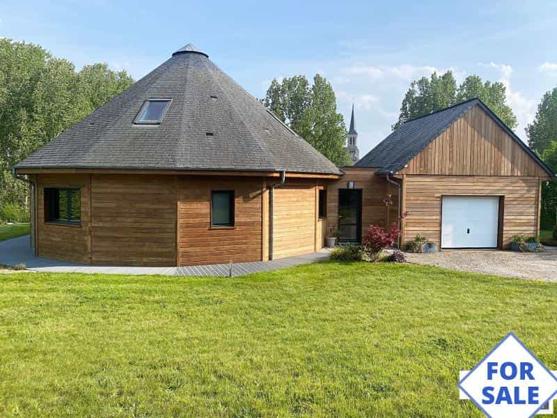 House in Saint-Pierre-des-Nids, Pays de la Loire 10220730