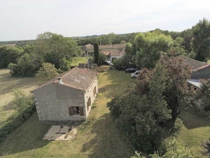 Hus i Bouin, Nouvelle-Aquitaine 10220794