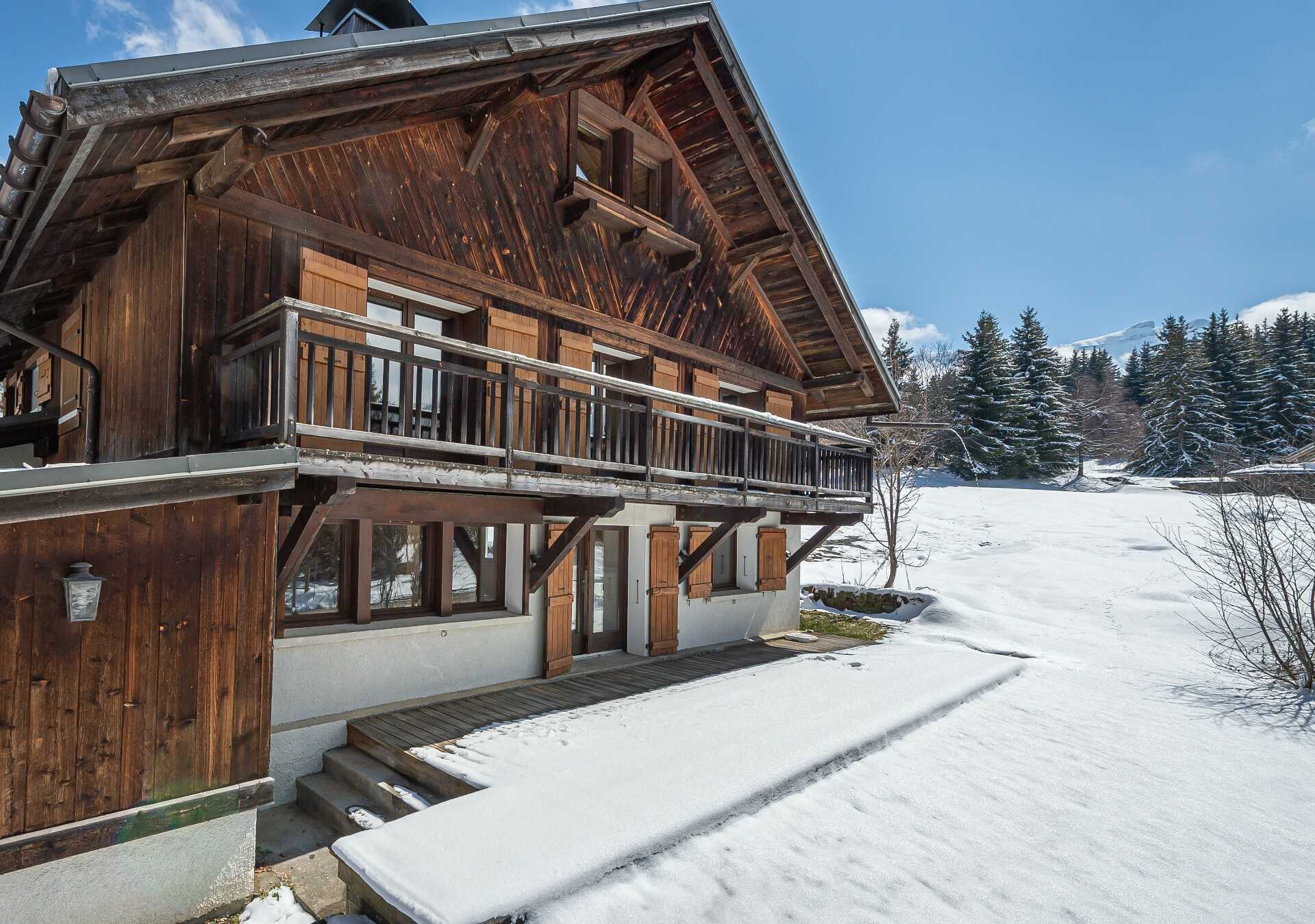 House in Megeve, Auvergne-Rhone-Alpes 10221154