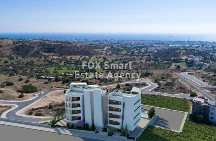 Condominium in Agios Athanasios, Limassol 10223654