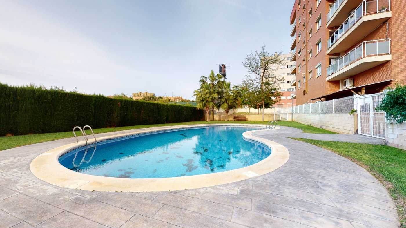 Condominium in Paterna, Valencian Community 10223739