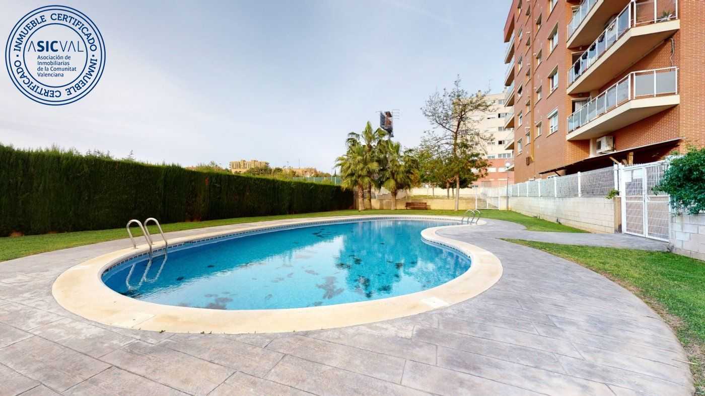 Condominium in Paterna, Valencia 10223739