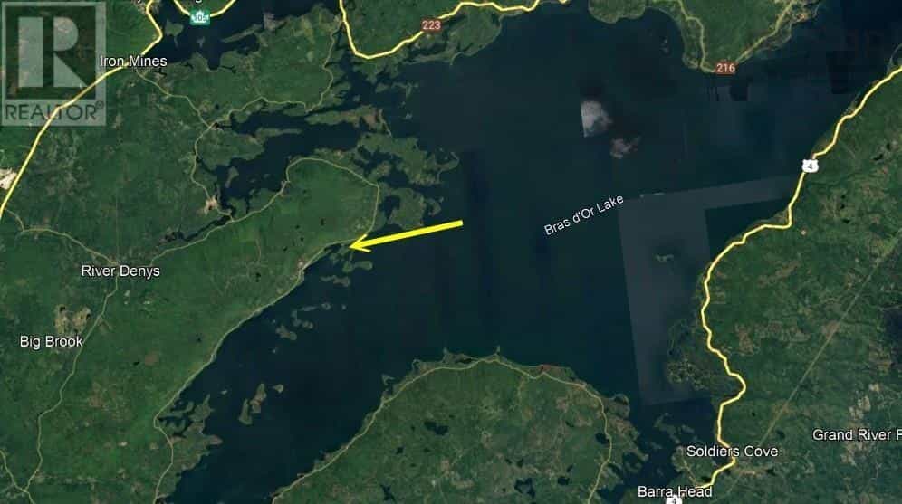 Land i Baddeck, Nova Scotia 10224117