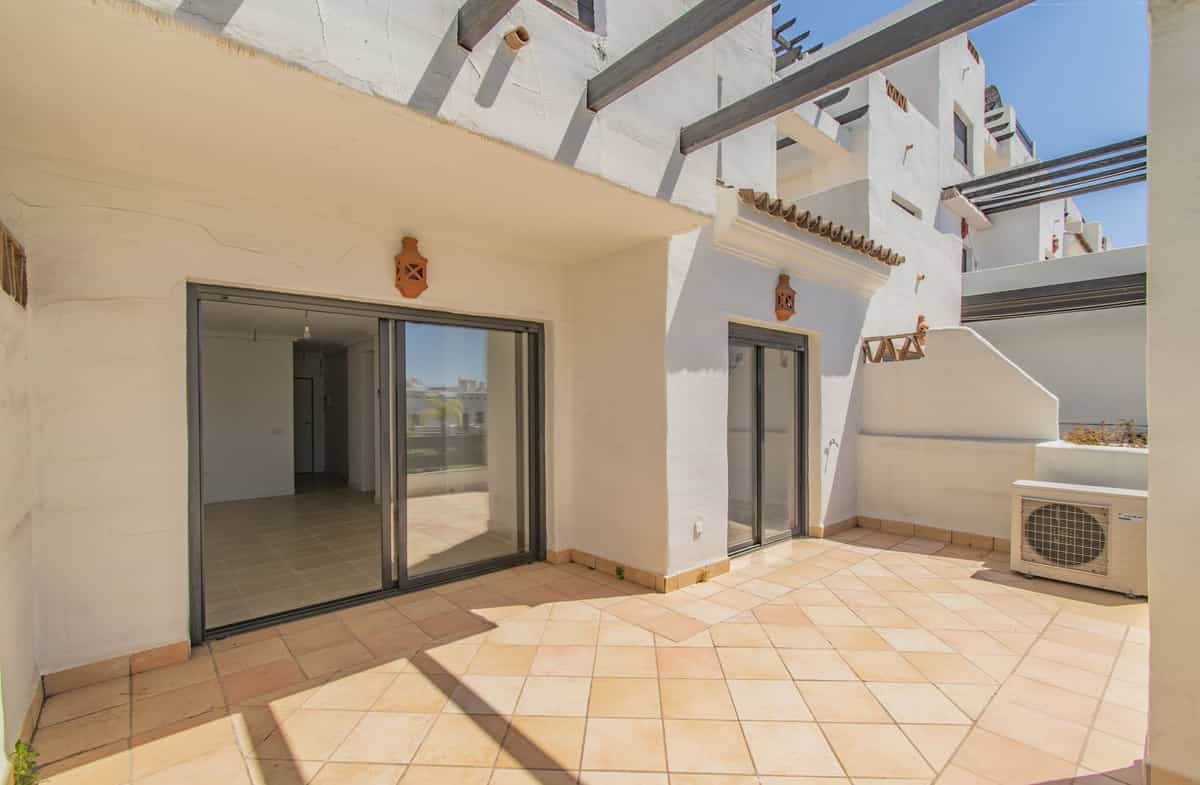 Eigentumswohnung im Estepona, Andalucía 10224195