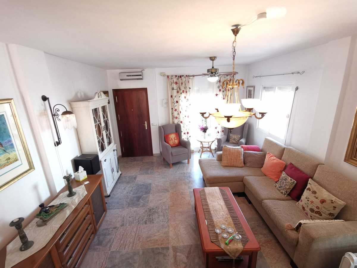 House in San Luis de Sabinillas, Andalusia 10224276