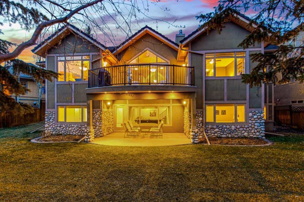 House in Montgomery, Alberta 10224379