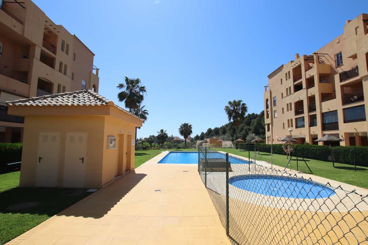 Condominium in Santa Fe de los Boliches, Andalusia 10224476