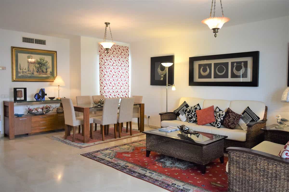 Condominium in , Andalucía 10224560