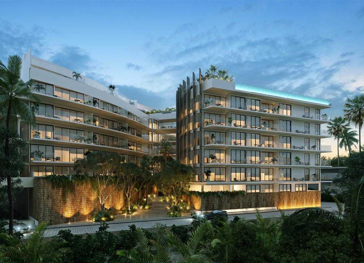 Condominium in Playa del Carmen, 50 Avenida Sur 10224728