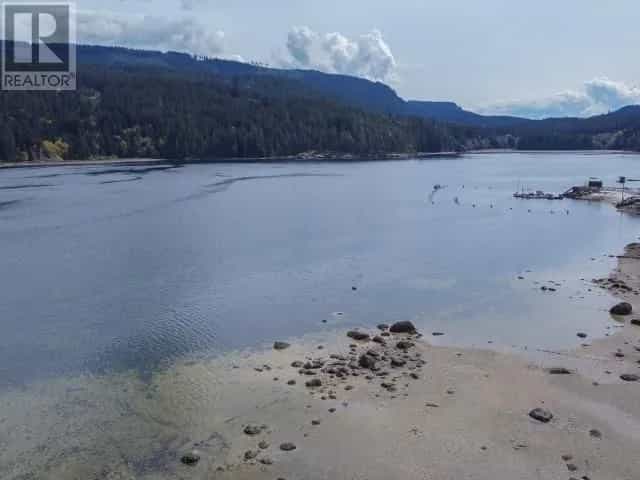 सम्मिलित में Powell River, British Columbia 10224859
