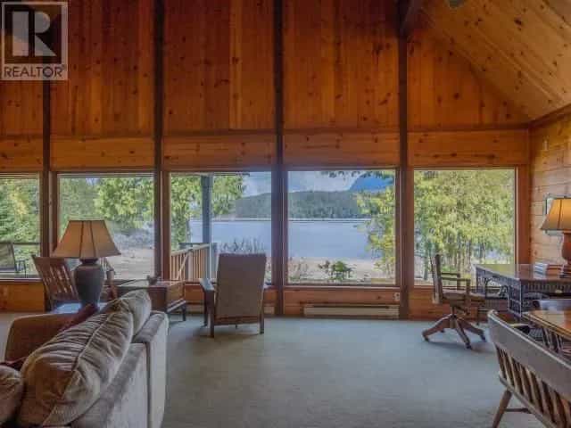 Condominium in Powell River, British Columbia 10224859