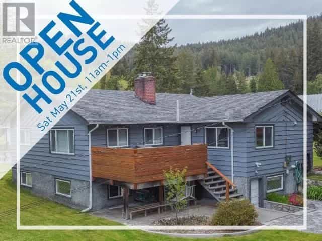 Talo sisään Powell River, British Columbia 10224869