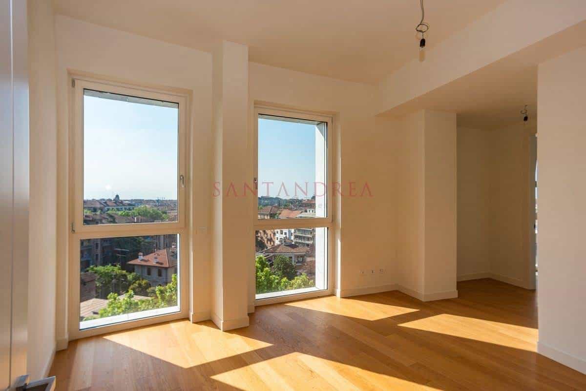 Condominium in Milan, Lombardy 10224993