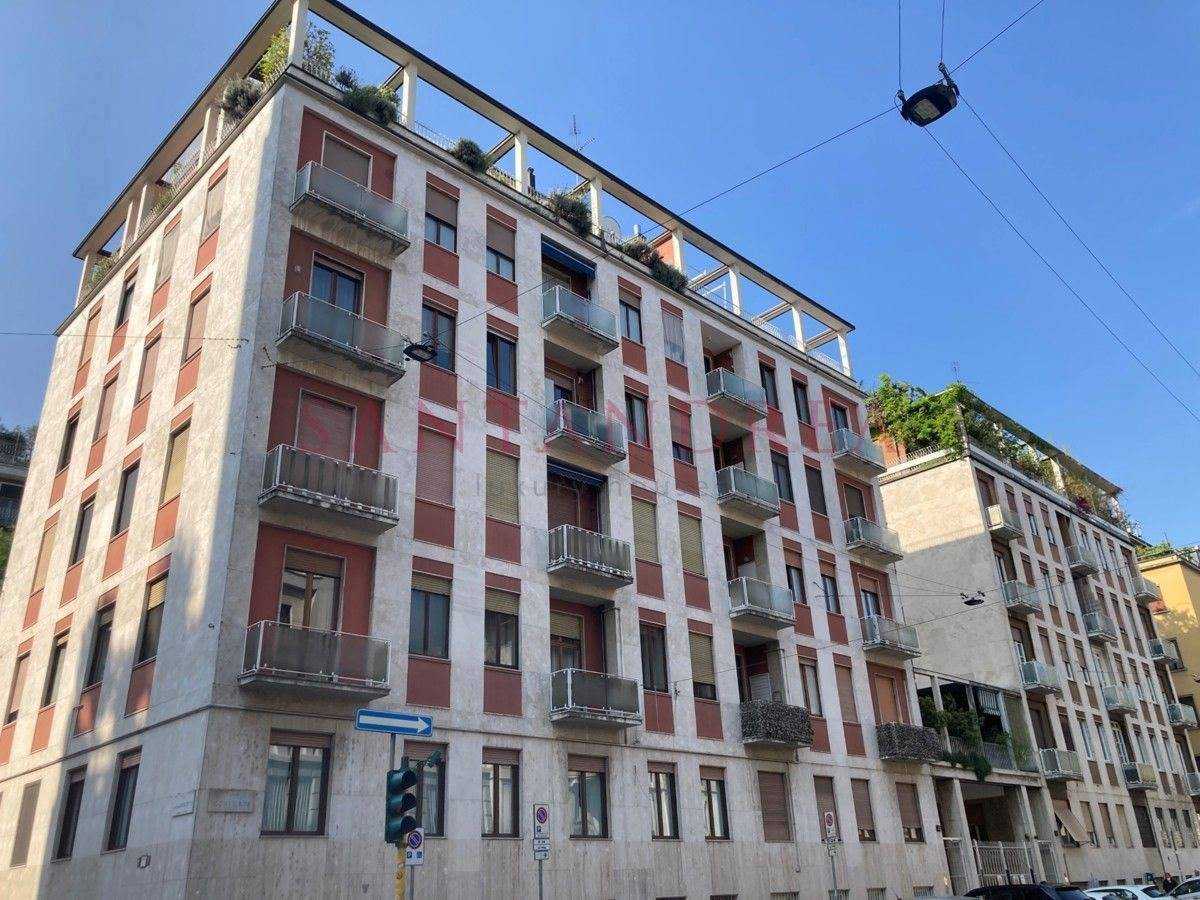 公寓 在 Milan, Lombardy 10224994