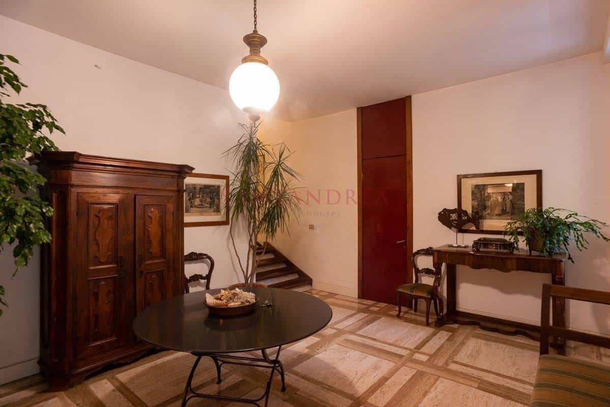 House in Somma Lombardo, Lombardy 10224999