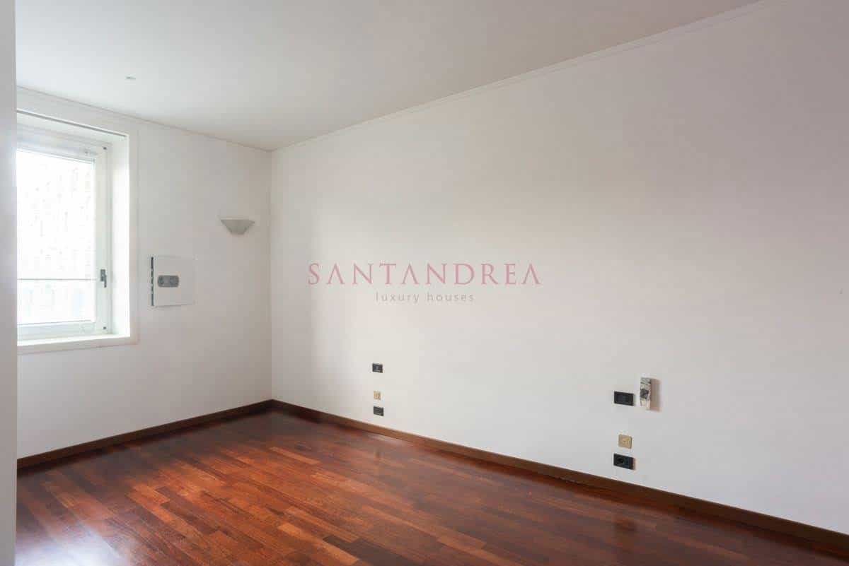 Condominium in Milan, Lombardy 10225024
