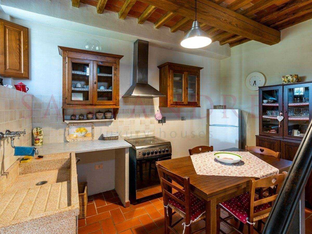 公寓 在 Lucca, Tuscany 10225027