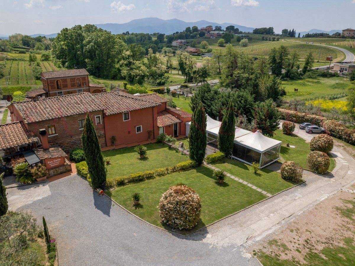 Condominium dans Lucca, Tuscany 10225032