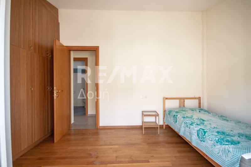 Condominium dans Volos,  10225153