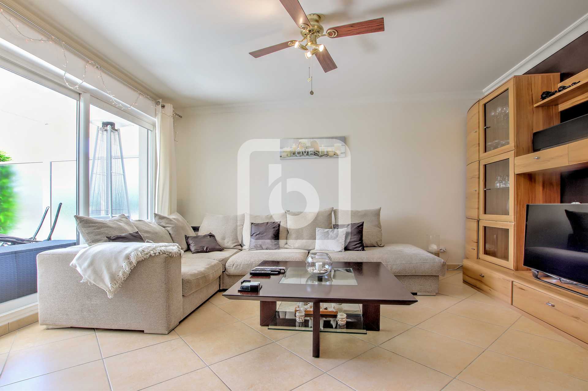 Condominium in Juan-les-Pins, Provence-Alpes-Cote d'Azur 10225230