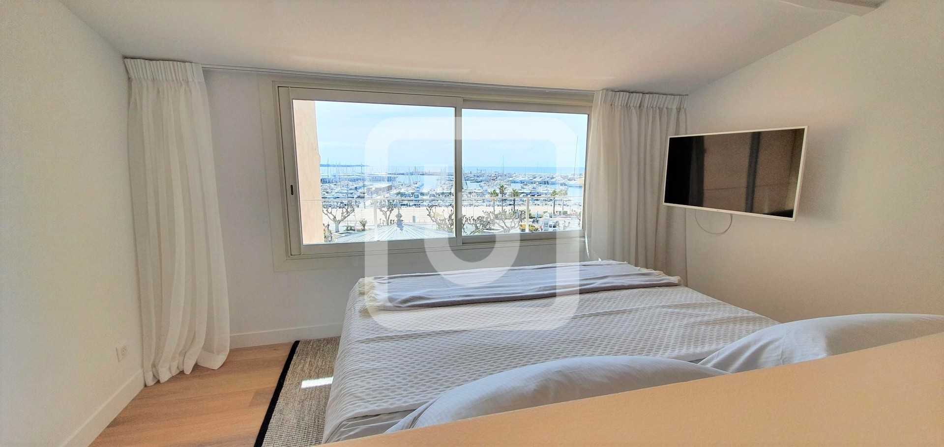 Condominium in Cannes, Provence-Alpes-Côte d'Azur 10225235