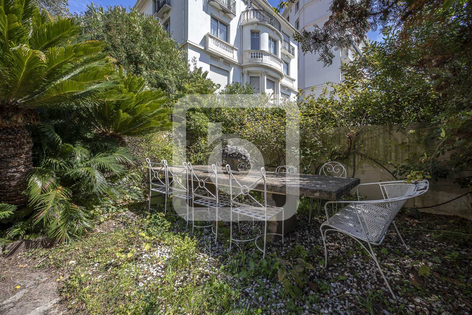 Condominium dans Cannes, Provence-Alpes-Côte d'Azur 10225262