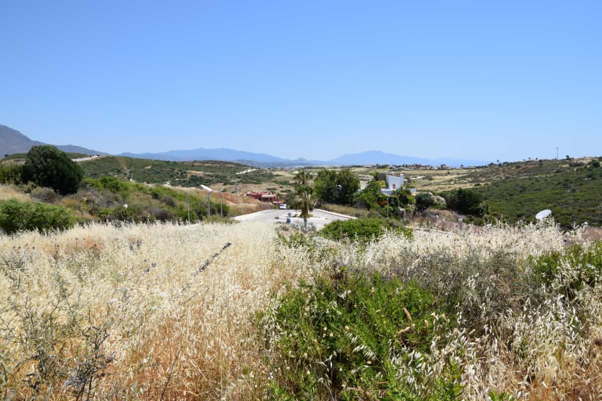 Land in Casares, Andalusia 10225504