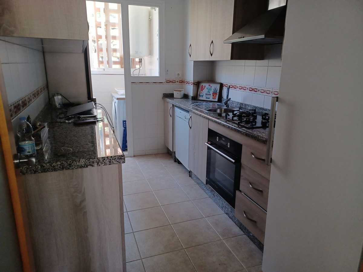 Condominium in Casares, Andalusia 10225519