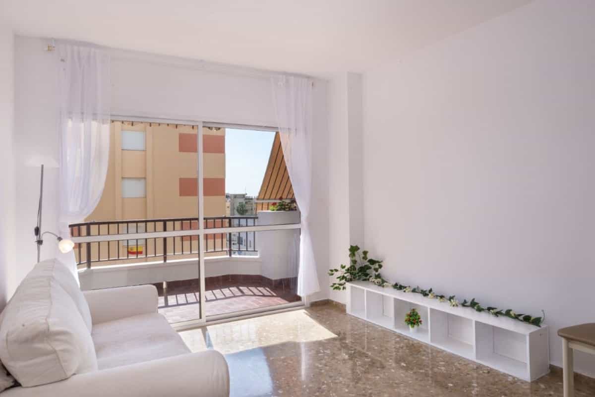 Condominium in Marbella, Andalusia 10225652