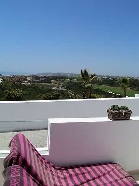 Condominium in Casares, Andalusia 10225836