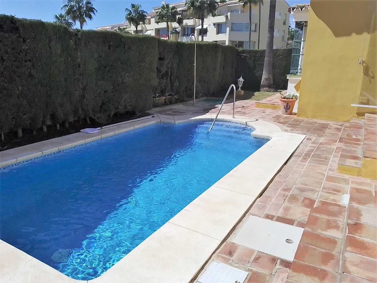 House in Marbella, Andalusia 10226055