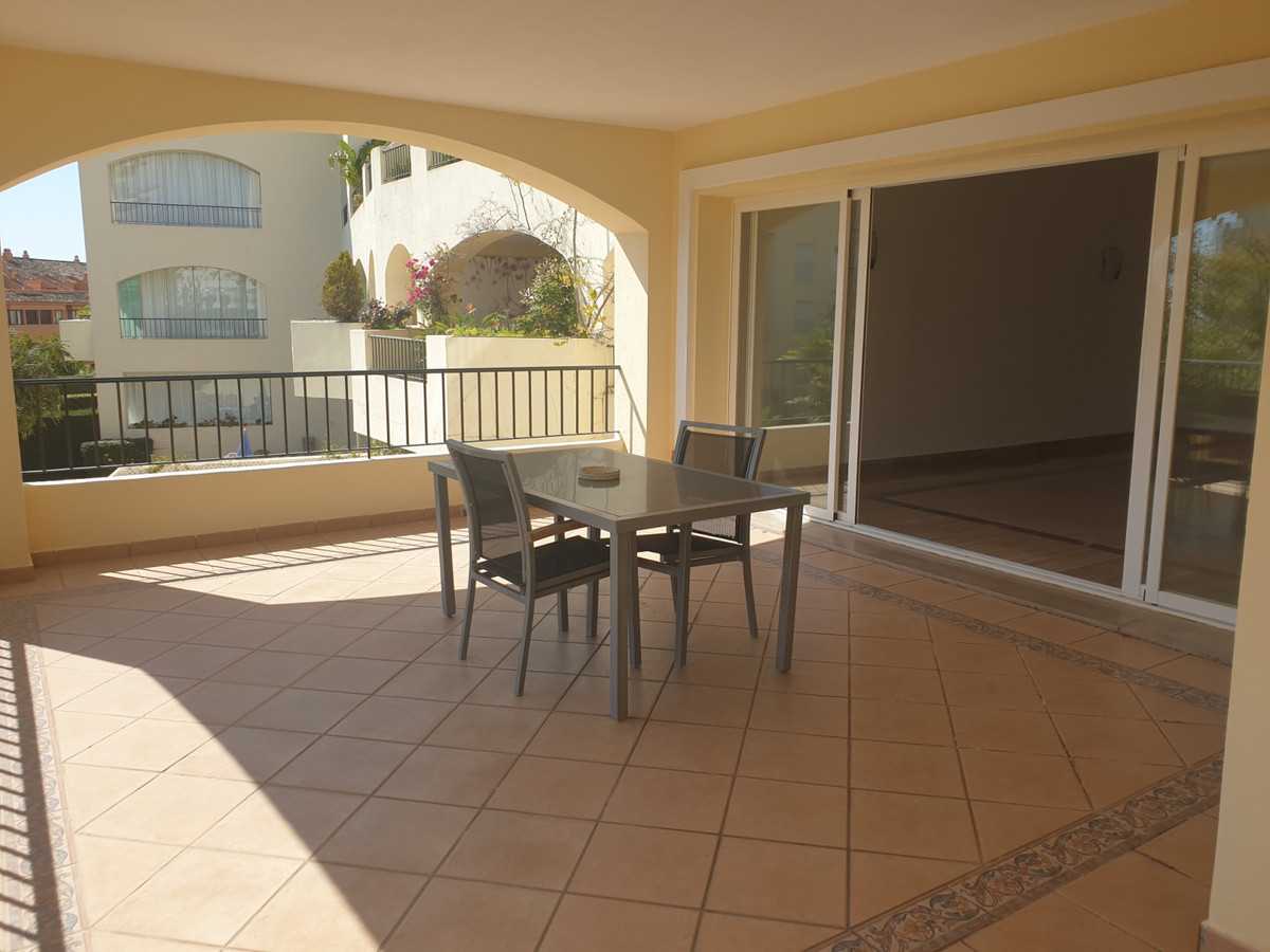 Condominium in Marbella, Andalusia 10226407