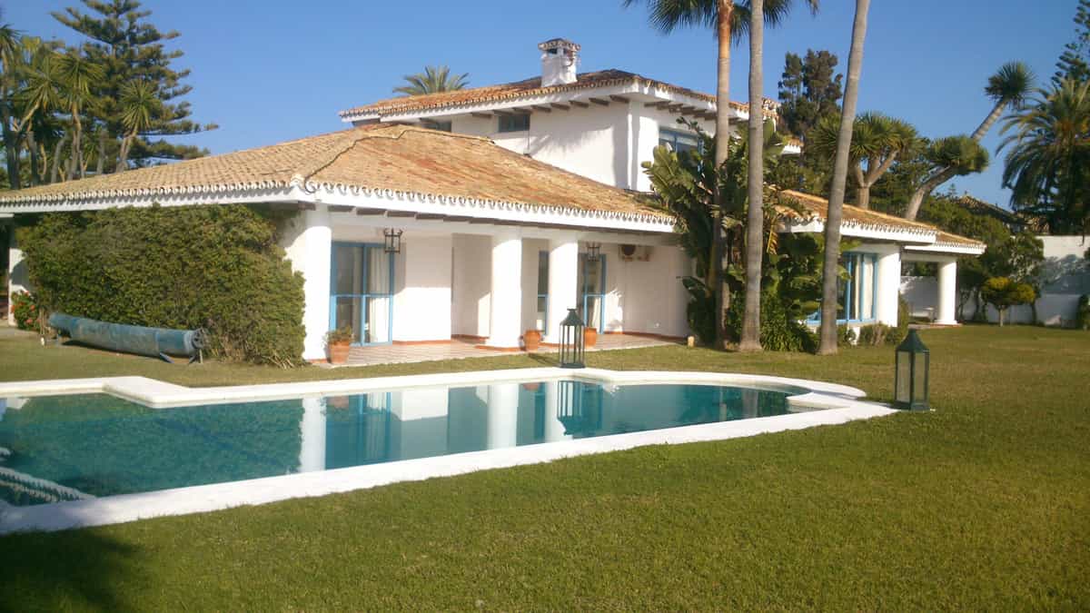 House in San Pedro de Alcantara, Andalusia 10226667