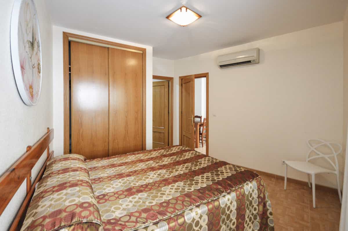 公寓 在 Fuengirola, Andalusia 10226799